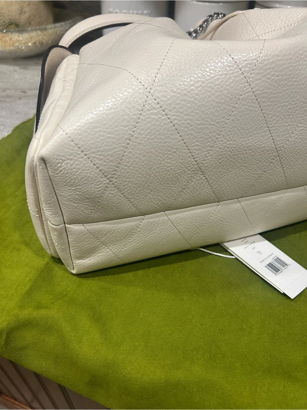 Tory Burch LARGE CHARLIE QUILTED DRAWSTRING SHOULDER BAG - White Cream Like New